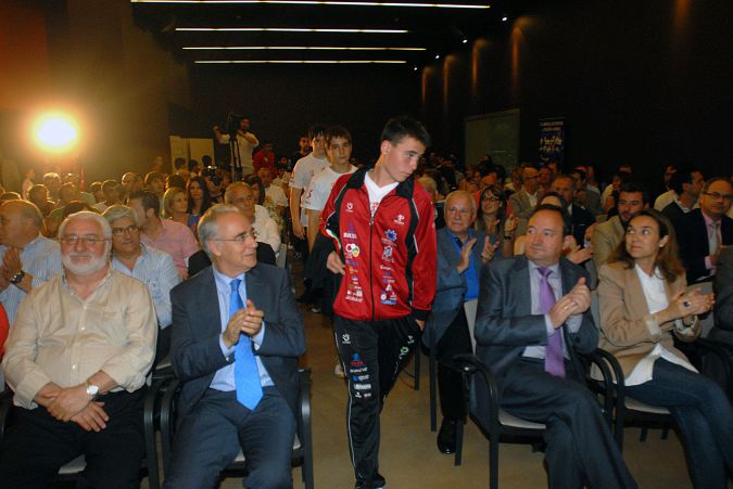 Fin de temporada del Centro Titn III-7